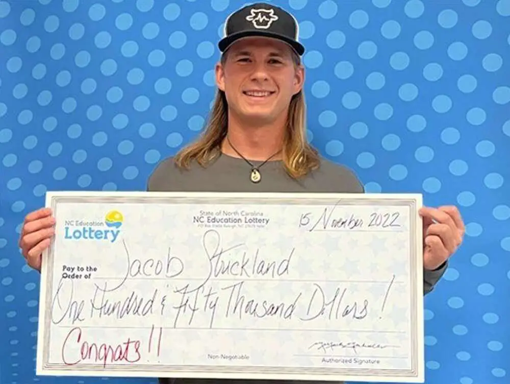 Read more about the article LUCKY PUNTER: US Football Fan Bought Winning Ticket After Team Lost