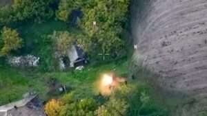 Read more about the article Ukrainian Special Forces Destroy Russian Mortar With Drone