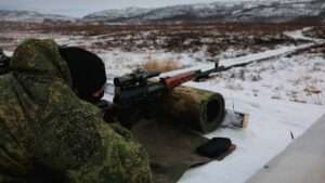 Read more about the article Russians Train Reservists With Sniper Rifles In Polar Conditions As They Prepare For Winter Fighting
