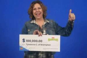 Read more about the article TWO MUCH LUCK: Mum-Of-Three Wins Second 100k Lottery Jackpot In Two Years