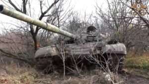 Read more about the article DPR Says Tank With Cover From Infantry Fighting Vehicle Attacked Ukrainian Position