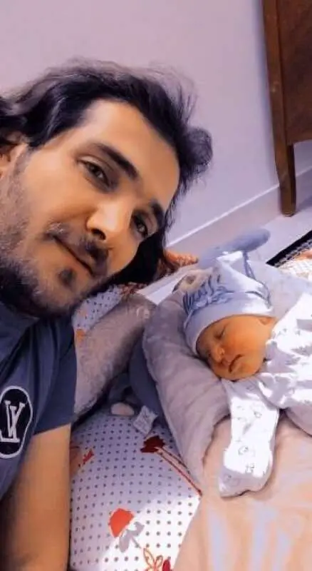 Read more about the article IRAN HIJAB PROTESTS: Medical Aid For Tortured Dad Of Baby Girl So He Is Healthy When Executed