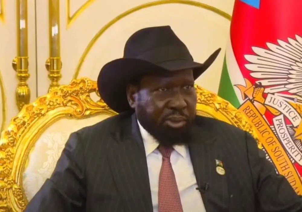 Read more about the article PEE FOR PRESIDENT: South Sudan Leader Wets Himself At Public Event