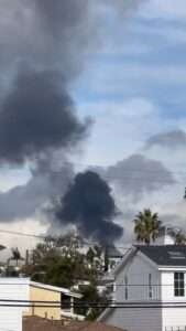 Read more about the article FIRE ALARMED: California Residents Concerned As Black Smoke Rises From A Local Refinery