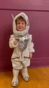Read more about the article SUPER CUTE: Lad Aged Three Auditions For Job As ‘Zoom Zoom Guy’ As He Can’t Say Astronaut