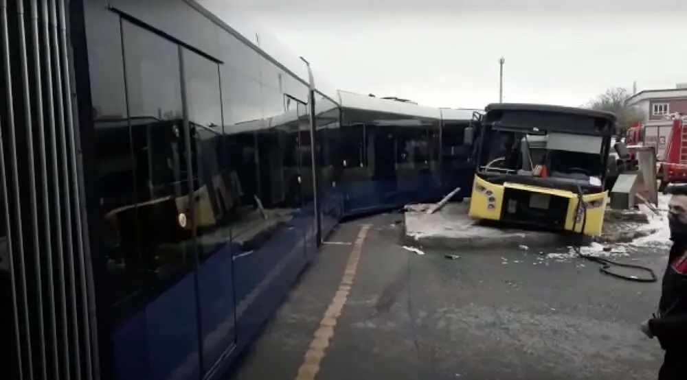 Read more about the article BUS-TED: Devastation As Tram Hits Articulated Bus Packed With Morning Commuters