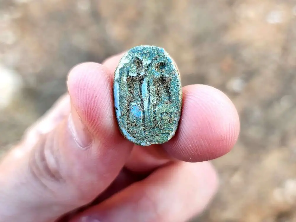 Read more about the article ANCIENT SEAL DISCOVERED: 3,000-Year-Old Scarab Seal Found During School Field Trip Was Mistaken For Toy
