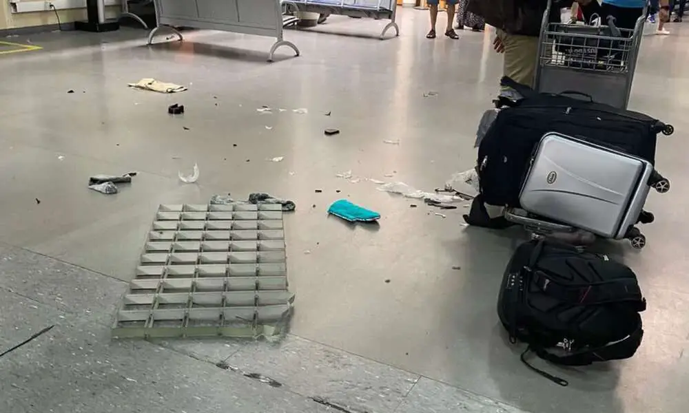 Read more about the article AIRPORT EXPLOSION: Suitcase Suddenly Explodes After Clueless Passenger Carried CO2 Cannisters On Plane