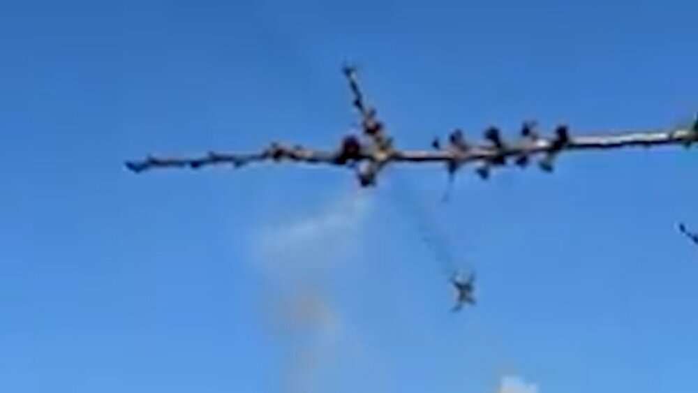 Read more about the article Ukraine Shows Its Su-25 Fighter Jets In Action In Skies Above Donetsk