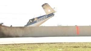 Read more about the article LIFE IN THE FAST PLANE: Pilot’s Miracle Landing On Highway