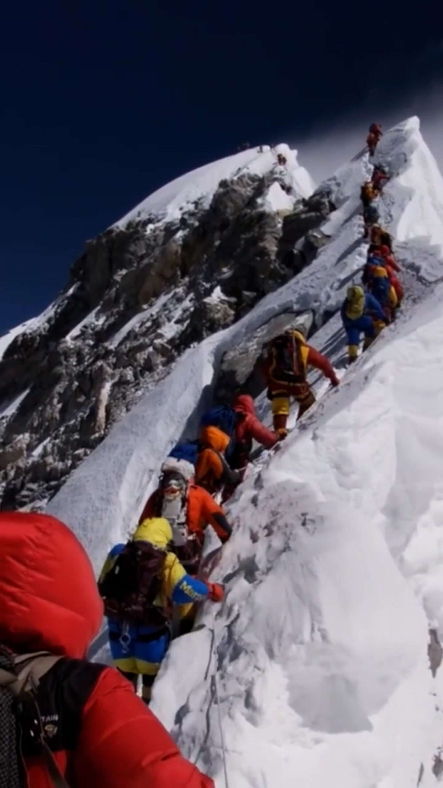 Read more about the article Climber Shares Heart-Stopping Footage Of Adventures On Mount Everest