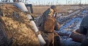 Read more about the article Moment Ukrainian Soldiers Relieve Their Colleagues And Settle Down In Trenches And Dugouts