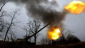 Read more about the article WAR IN UKRAINE: Russian Artillerymen Allegedly Fire ‘Hyacinth’ Gun At Ukrainian Positions
