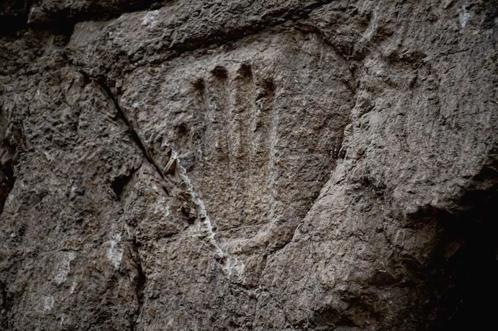 Read more about the article HAND OF HISTORY: How Christian Crusaders Were Given The Finger By Jerusalem’s Defenders