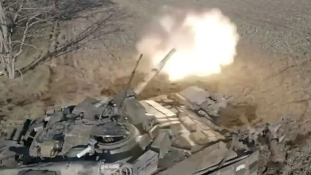 Read more about the article Ukrainian Tanks Fire At Russian Military Positions