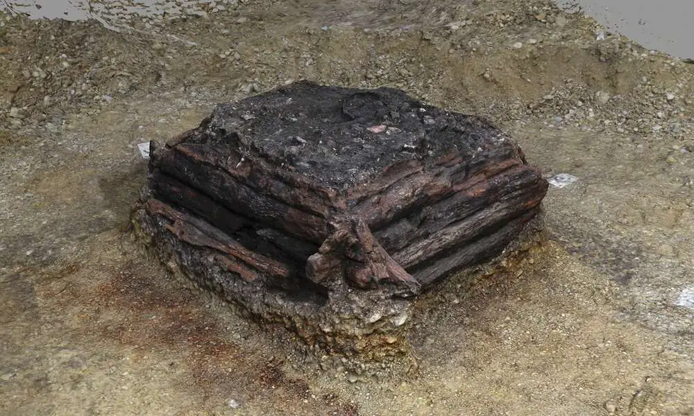 Read more about the article MAKE A WISH: Archaeologists Discover 3,000-Year-Old Ritual Wishing Well Filled With Over 100 Well-Preserved Artefacts