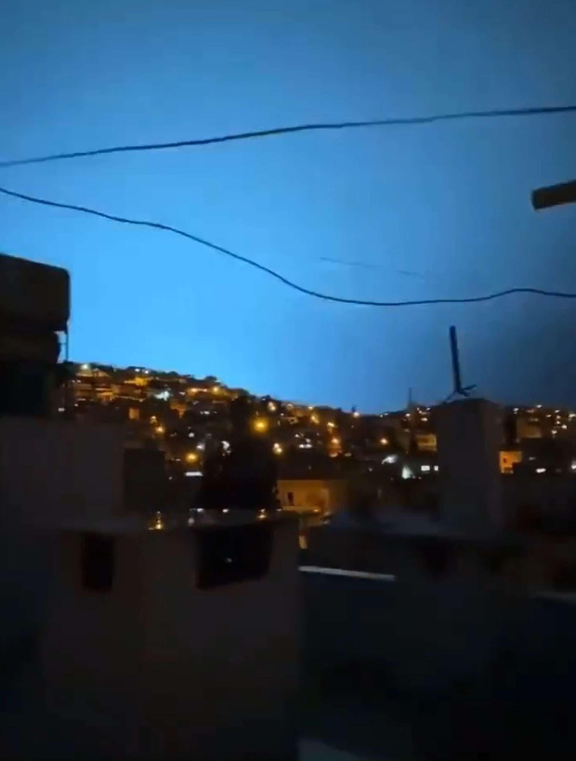 Read more about the article EERIE QUAKE LIGHT MYSTERY: Terrifying Azure Flashes In Night Sky As Quake Rumbles In Turkey