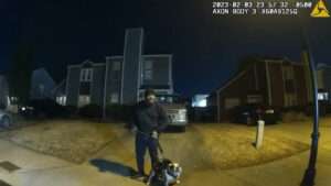 Read more about the article Dramatic Moment Suspect Drags Pet Bulldog By Its Leash While Trying To Flee