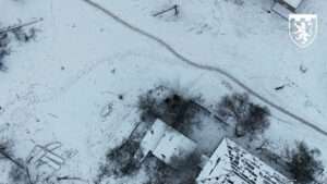 Read more about the article Moment Ukrainian Drone Drops Bomb On Two Russian Soldiers