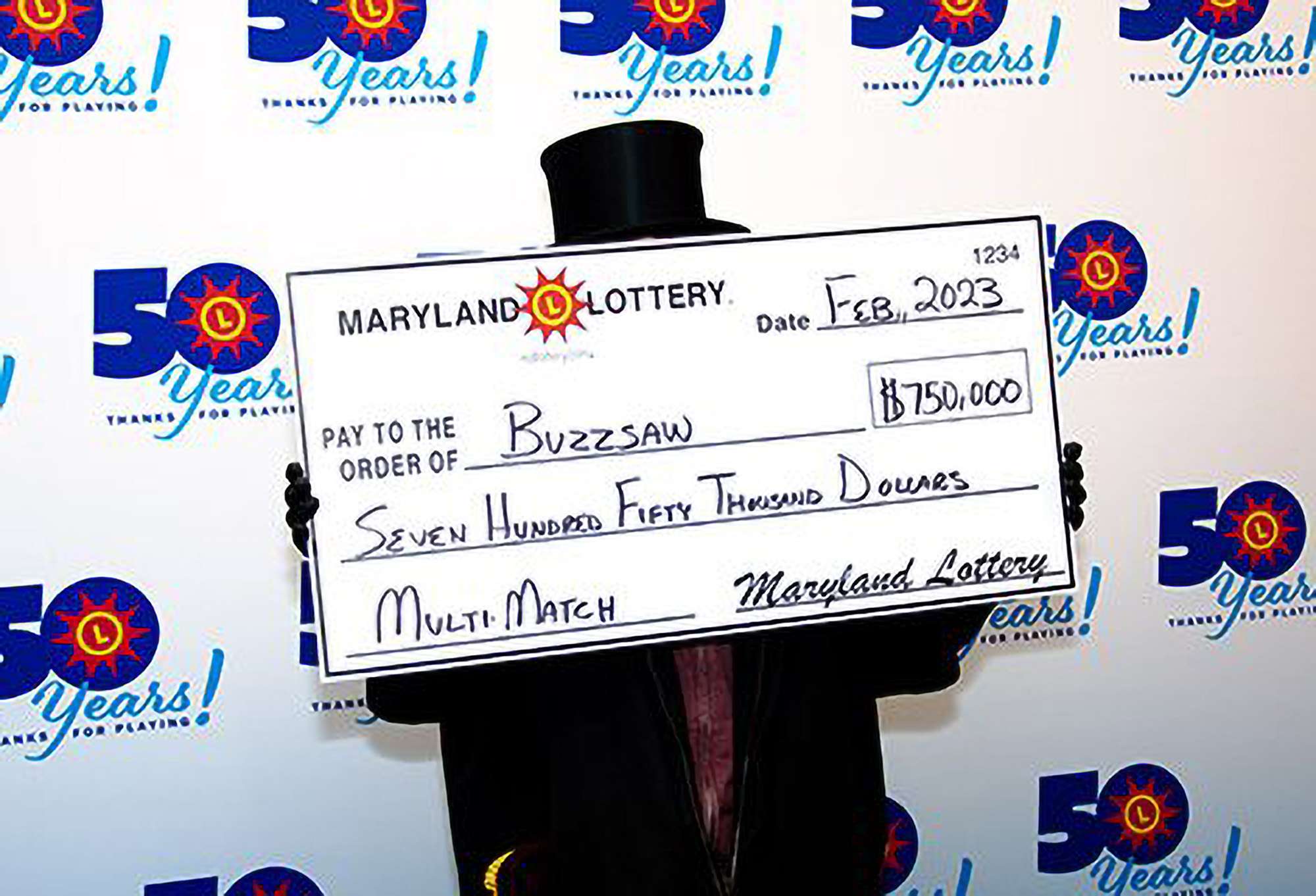 Read more about the article Man’s Chicken Cravings Earn Him USD 750,000 On The Lottery