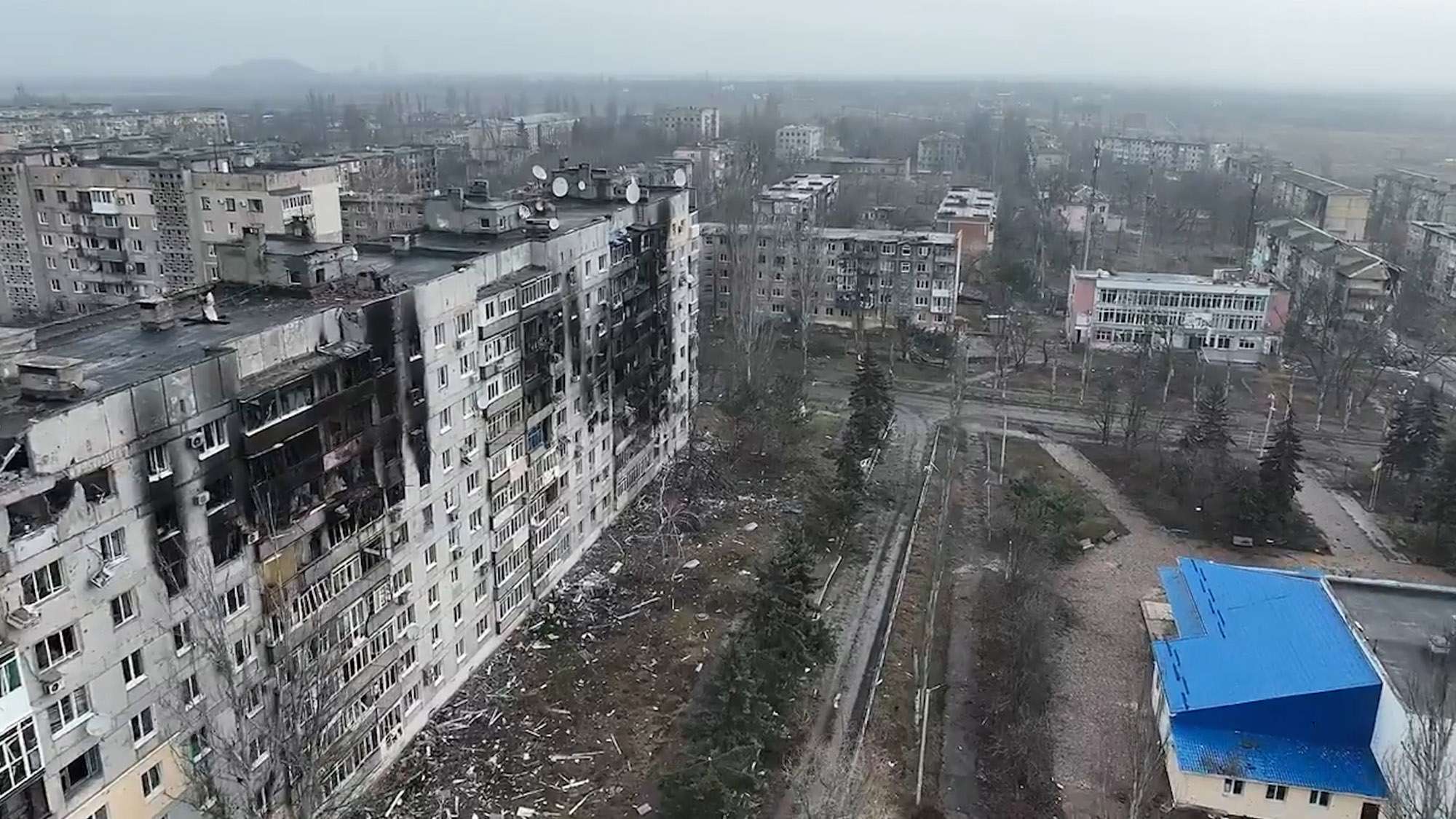 Read more about the article Dramatic Drone Footage Shows How Damaged Vuhledar In Donetsk Looks Now