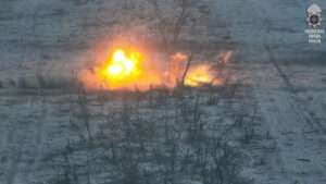 Read more about the article Ukrainian Troops Destroy Russian Observation Post And Ammo Cache In Donetsk