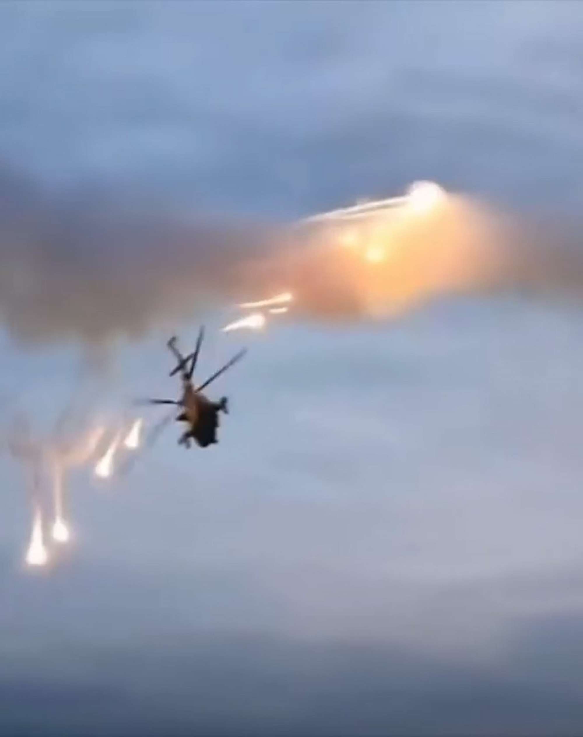 Read more about the article Ukrainian Helicopter Attacks Russian Military Positions On The Battlefield