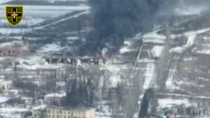 Read more about the article Ukrainian Forces Blow Up Russian Troops And Ammo Warehouse