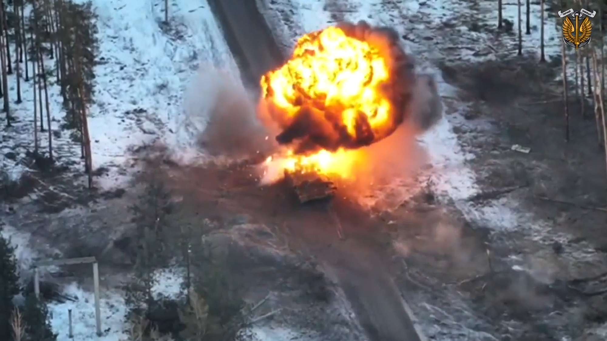 Read more about the article Russian BMPT ‘Terminator’ Explodes In Ball Of Flames After Being Hit By Ukrainian Artillery
