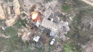 Read more about the article Ukrainian Forces Drop Bomb On Russian Troops Using Drone