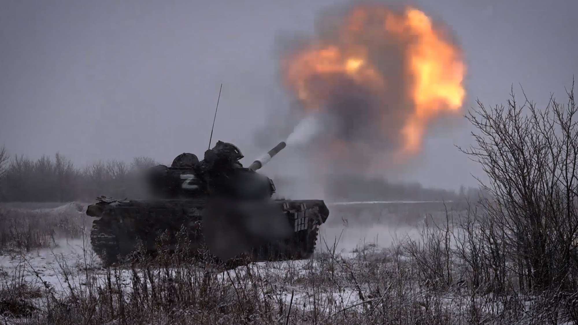 Read more about the article Russia Shows Its T-72B3 Tanks Firing At Ukrainian Positions