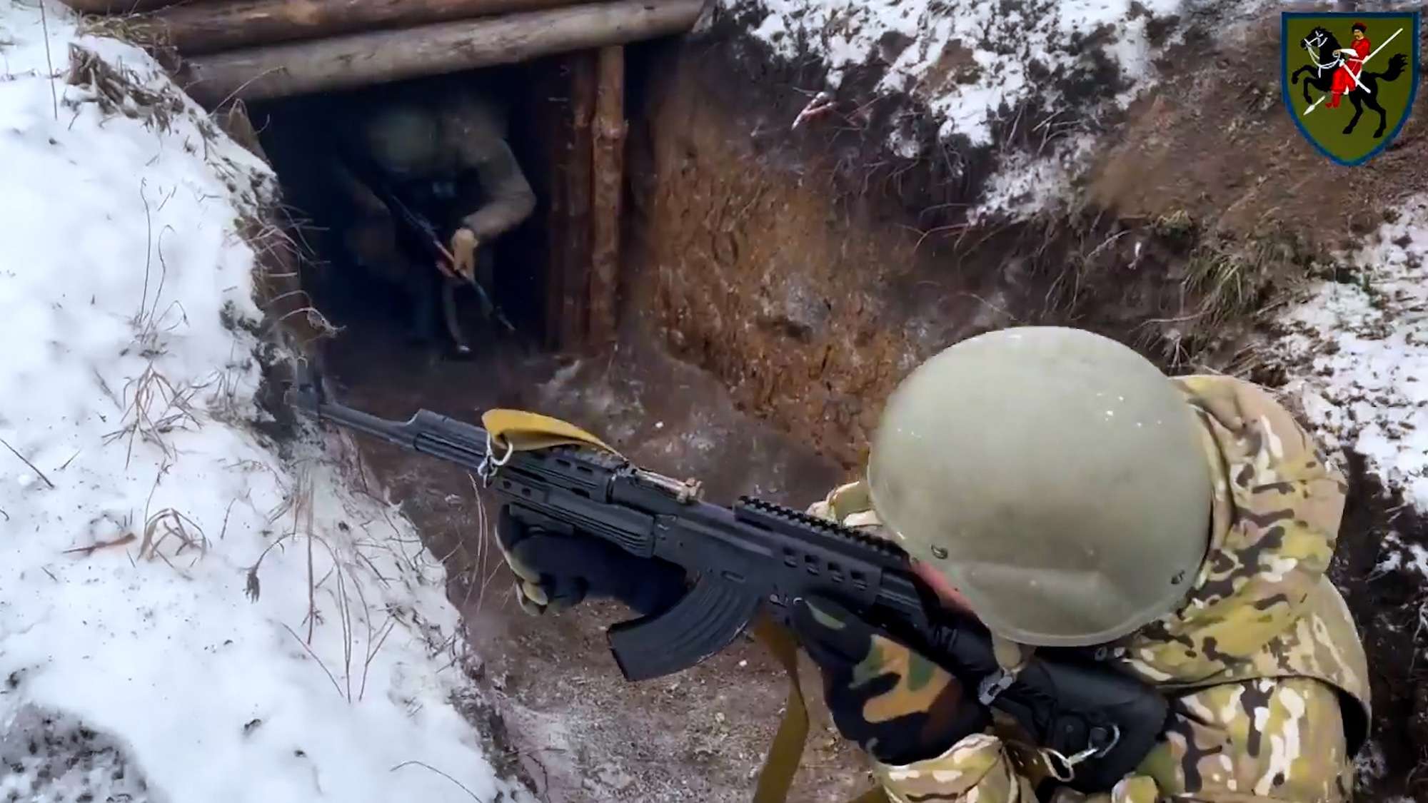 Read more about the article Ukrainian Soldiers Play Paintball As They Train To Storm Trenches