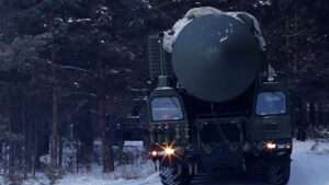 Read more about the article Russia Shows Off One Of Its ‘Yars’ Thermonuclear Intercontinental Ballistic Missiles
