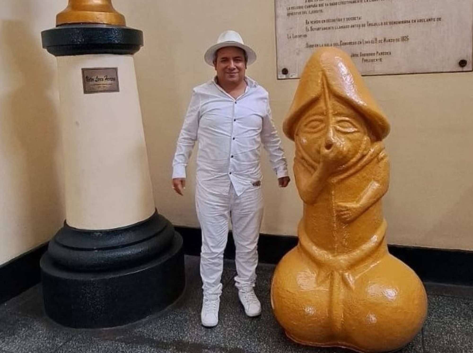 Read more about the article Peruvian Mayor Installs Massive Manhood Statue In City Hall