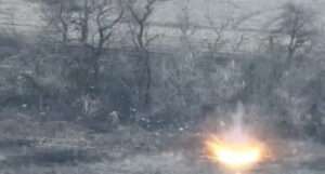Read more about the article Ukrainian Forces Blow Up Russian Positions On The Frontlines