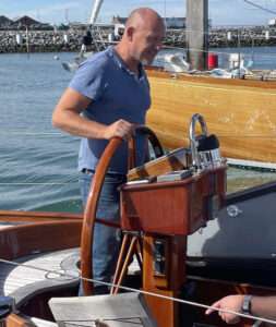 Read more about the article  Wealthy Bond Fan Buys Sailboat From Casino Royale
