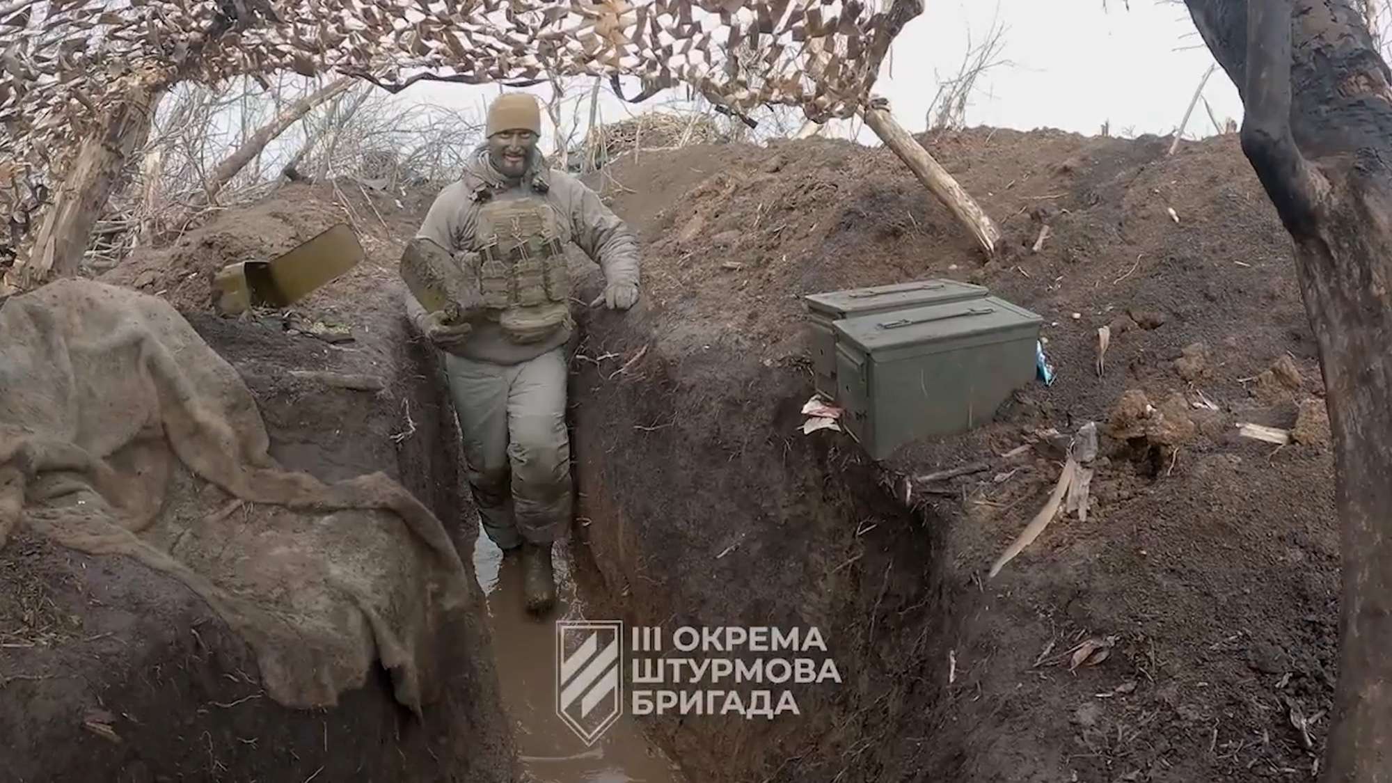 Read more about the article Ukrainian Troops Exchange Fire With Russians In Bakhmut Amid Ruined Homes And Waterlogged Trenches