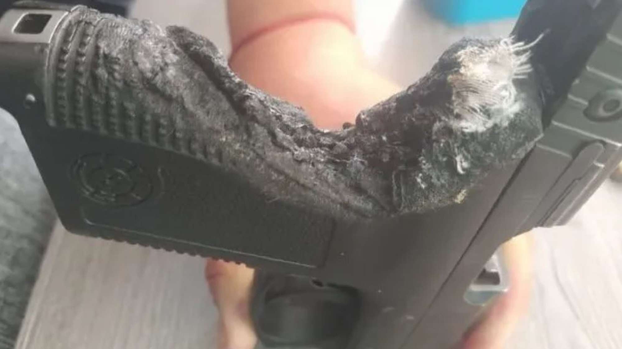 Read more about the article Cop Melts Gun After Leaving It In Oven