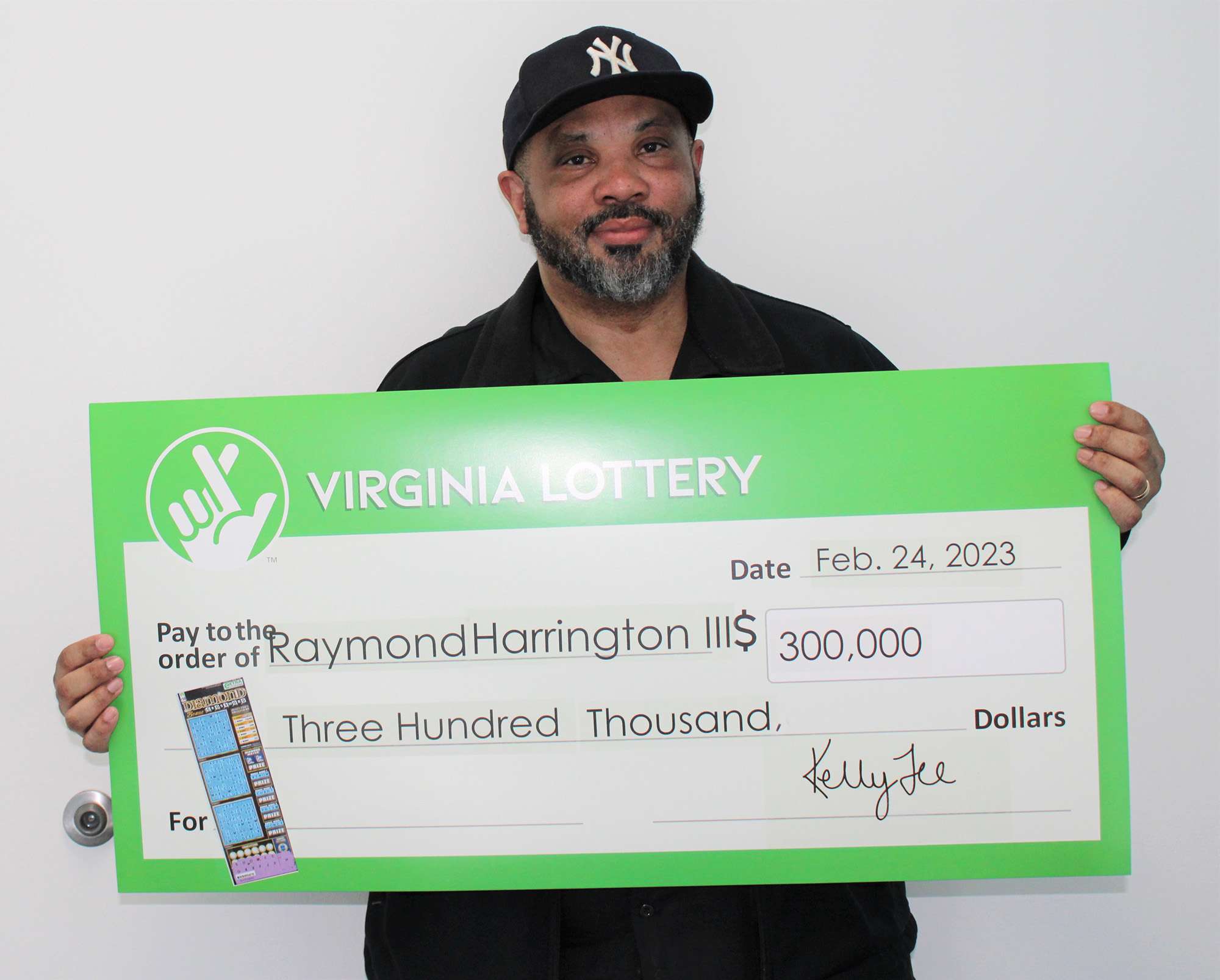 Read more about the article Lotto Player’s Two Six-Figure Jackpots