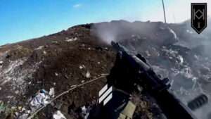 Read more about the article  POV Footage Shows Ukrainian Soldiers In Intense Trench Warfare With Russians