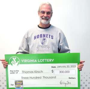 Read more about the article Man Wins Lottery Top Prize After Going To Buy Charcoal For BBQ