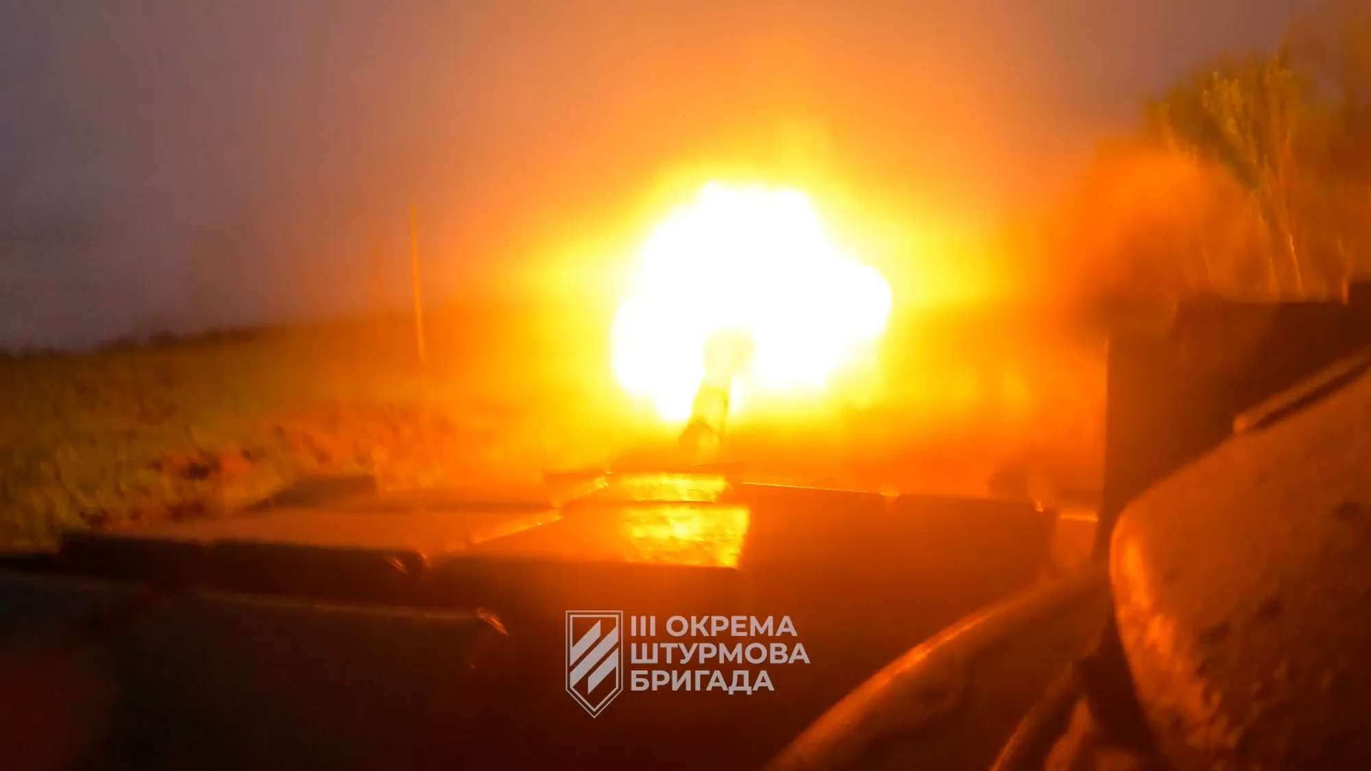 Read more about the article  Ukrainian Tank Destroys Russian Ammunition Depot Near Bakhmut