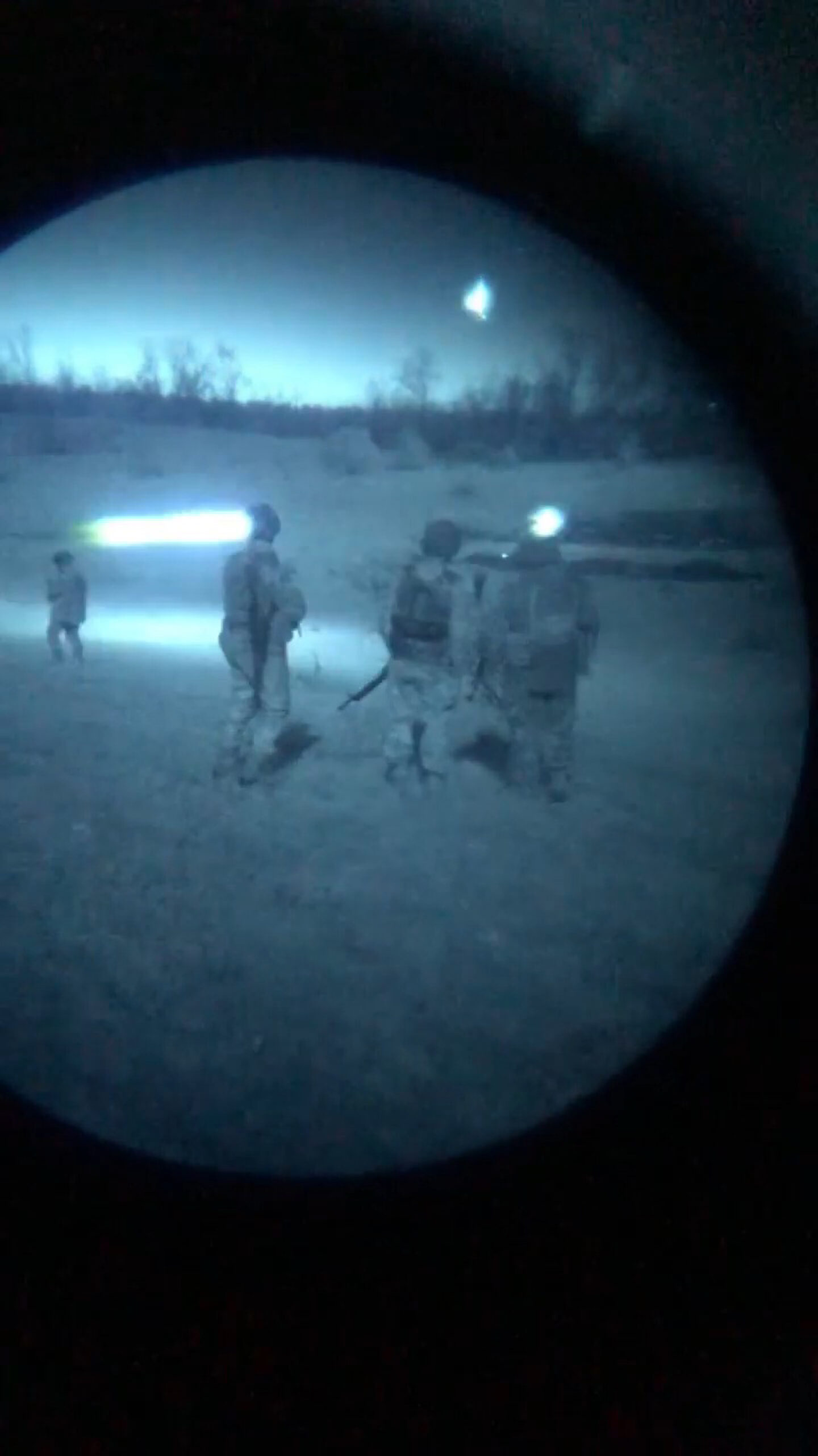 Read more about the article Ukrainian Soldiers Carry Out Night Combat Training