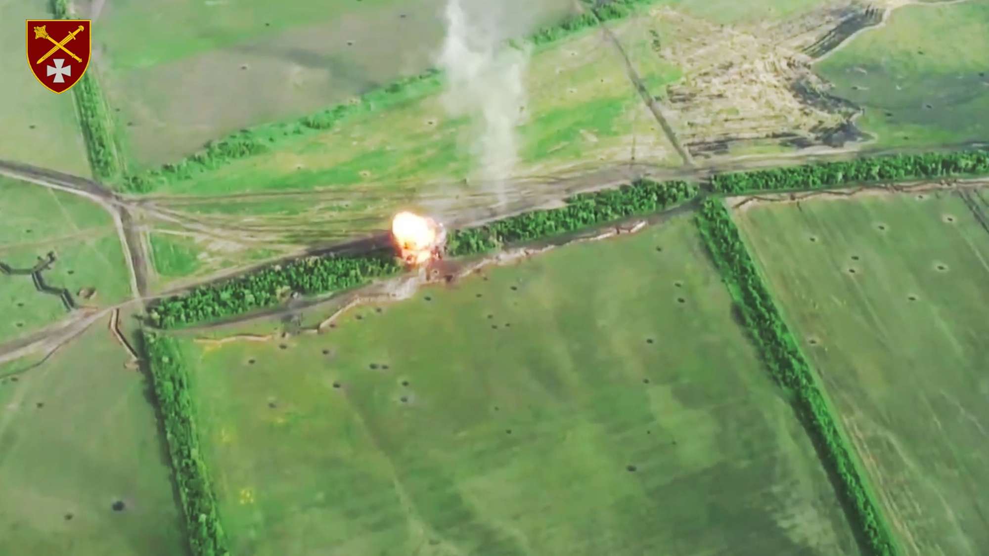 Read more about the article  Ukrainian Artillery Destroys Russian War Machines On The Frontlines