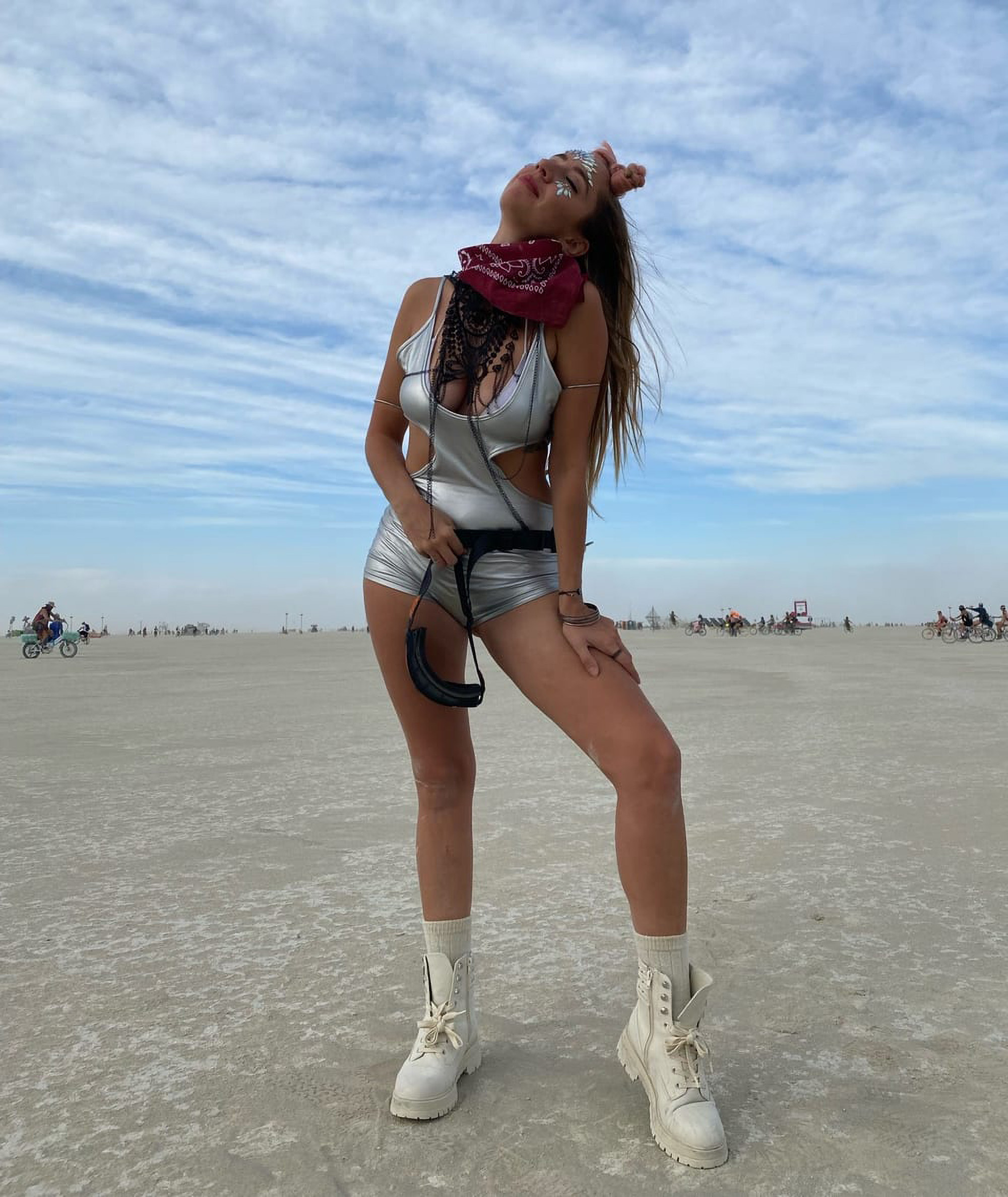 Read more about the article Celeb Photographer Flees Nevada Desert Festival After Being Stuck Along With 70,000 People Due To Heavy Rains