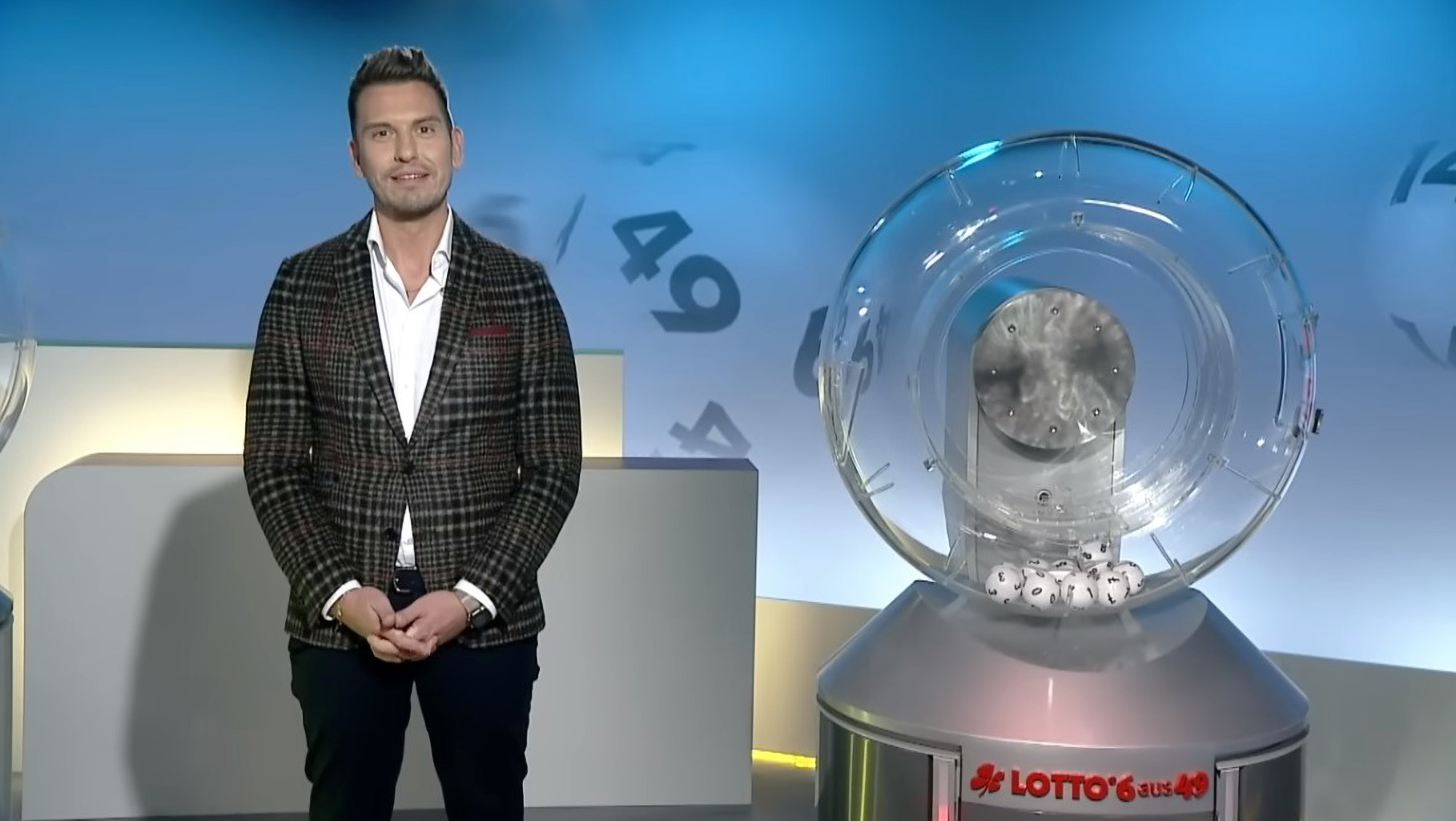 Read more about the article TV Lotto Balls Up As Number Picking Machine Breaks Down Mid Draw