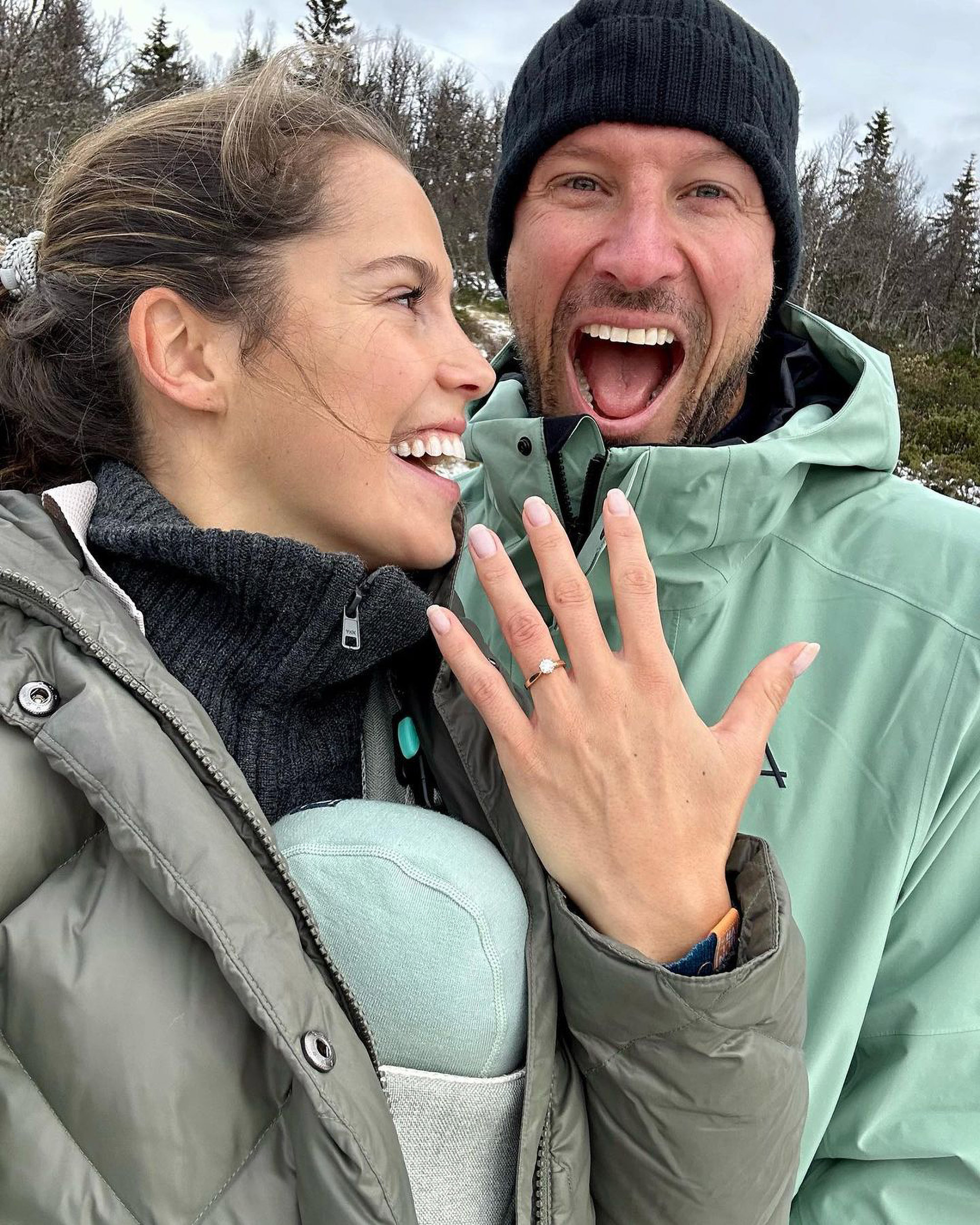 Read more about the article Ex Norwegian Olympic Skiing Gold Medallist Pops The Question After Surviving Testicular Cancer