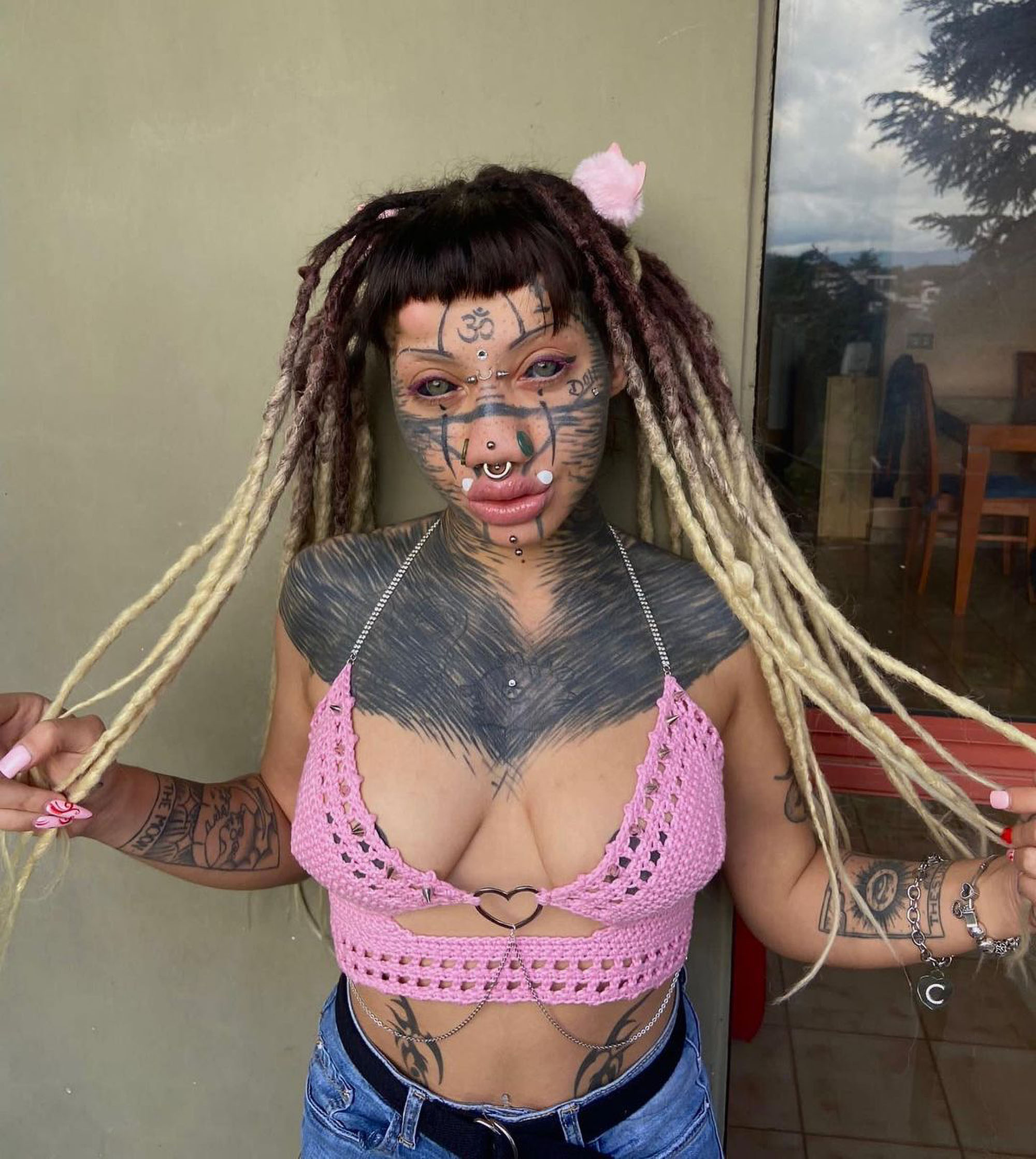Read more about the article Woman Gets 20 Body Modifications To Achieve Dream Of Looking Like A Cat