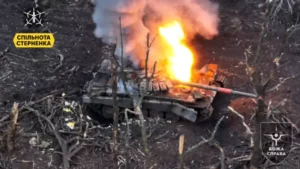 Read more about the article Ukrainian Kamikaze Drone Destroys Russian Tank In Huge Blast