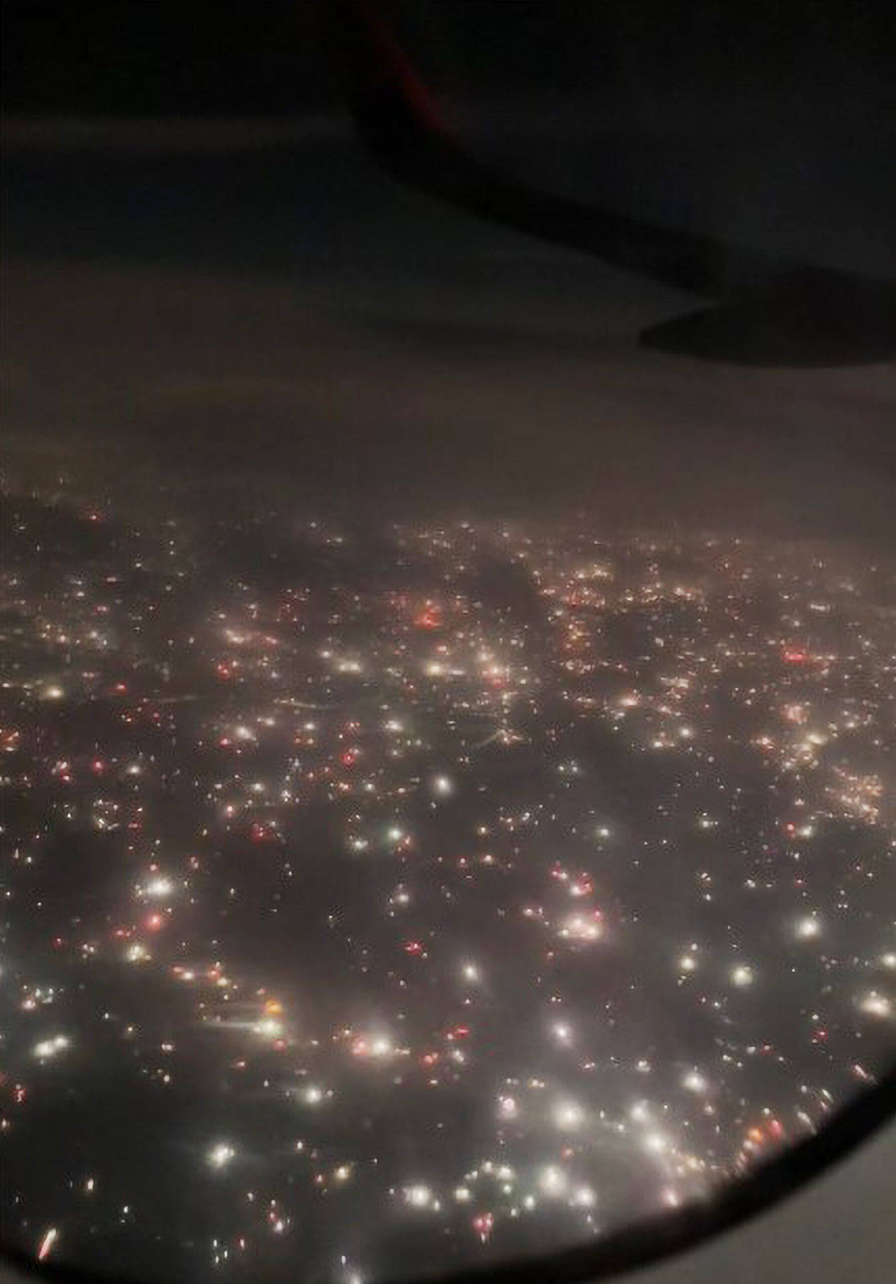 Read more about the article Rare Moment Thousands Of Fireworks Are Seen From Plane Flying Over The Spectacle